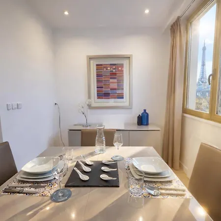 Appartamento Luxury Apt, Eiffel View, Golden Triangle Parigi